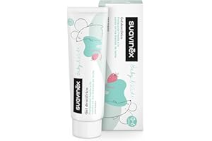 Suavinex, Pasta Dientes Bebés y Niños 1000ppm Flúor, desde el 1er Diente hasta 6 Años, Sin Gluten, Previene Caries y Cuida las Encías, con Xylitol y Agua de Mar, Gel Dentífrico Sabor Fresa, 50 ml