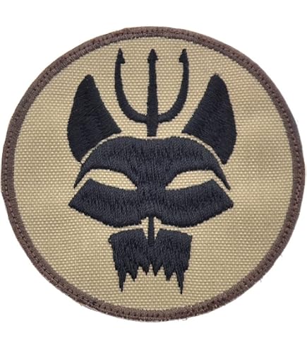 Toppa Tattica Ricamata USMC Raiders Marines MARSOC Morale - Coyote Tan Arid, 6.0 X 7.5 Cm, Con Attacco A Uncino