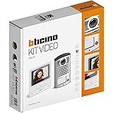 Bticino 364613 KIT VIDEOCITOFONO MONOFAMILIARE 2 Fili da Parete, 1 Pulsantiera Esterna con Campanello e Telecamera + 1 Displa