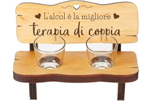 Casa Vivente Panchina per Shot in Legno con 2 Bicchierini in Vetro Inclusi, Incisione l’Alcol è la Migliore Terapia di Coppia, Accessori Decorativi Casa