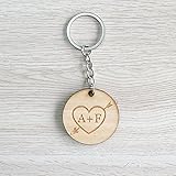 Los llaveros personalizados son un gran regalo para alguien especial. Brilla en todas las direcciones y sin duda atraerá mucha atención.