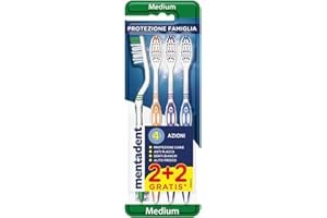 Mentadent Protezione Famiglia, 4 Spazzolini Setole Medie, Setole con Multi-angolazione, Manico Tripla Angolazione, Setole Lucidanti per la Prevenzione delle Macchie, Pulisci-lingua Morbido