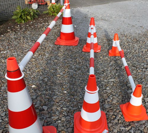 Telescopic-2-m-Bars-for-Placing-on-Traffic-Cones-Red-White-Reflective-for-Agility-and-as-Barriers