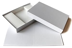 Spieltz Juego de mesa para hacer tú mismo, juego de mesa en blanco, tablero de juego vacío de 30 x 40 cm + caja + inserto, papel de lino blanco, fabricado en Europa. (Talla M)