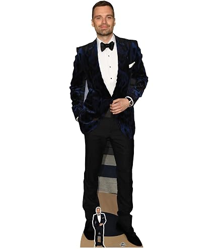 Harry Collett (Black Suit) Silhouette en carton