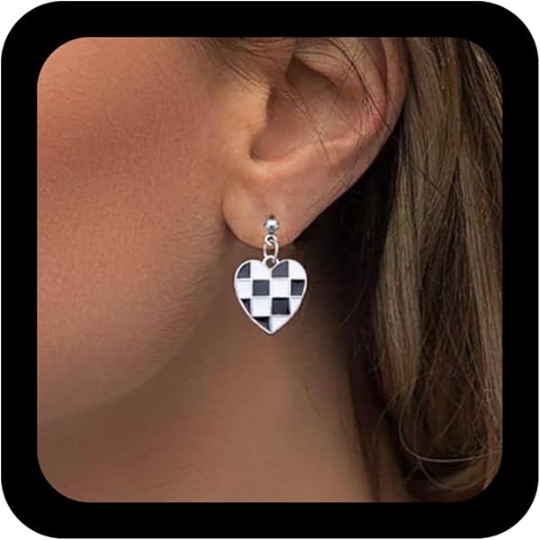 MIGUO Quality STORE Fashion Chic Temperament Simple Black White Heart Shaped Stud Earrings Checker Board Dripping Oil Earrings For Women Gift B033