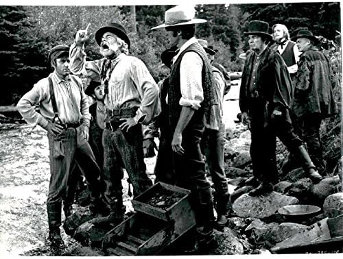 Publicity Photo/Still: CLINT EASTWOOD - PAINT YOUR WAGON 1970 Lee Marvin Points