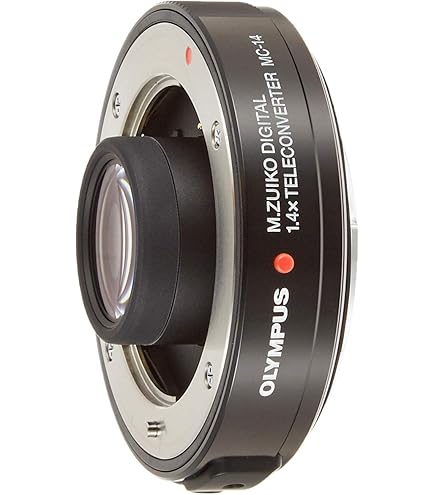 OLYMPUS - ＯＬＹＭＰＵＳ　ＺＤ　ＥＤ７０－３００ｍｍ　Ｆ４－５．６ オリンパス ニュースリリース： 超望遠ズームレンズ「ZUIKO
