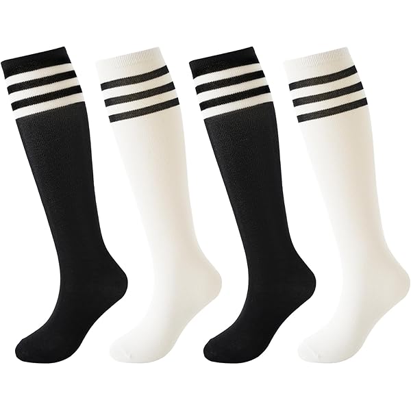 Girls Football Kit - Roze Voetbalkits Zouden Geweldige Voetbalcadeaus Zijn Voor Meisjes. Een Goede Allround Sportkit En Voetbalkit Voor Kinderen En
