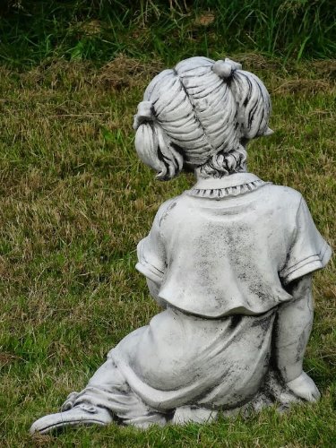 Steinfigur Mädchen sitzende Gross 48 cm ca. 26 kg Frostfest Stein Nr.273 - 5
