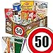 Produktbild Geschenkideen zum 50. Geburtstag - Süssigkeiten Box mit Waren DDR + Geschenkverpackung "Verkehrsschild 50" mit Ostmotiven + gratis Geschenkkarten – Liebesperlen in Babyfläschchen, Keks Wikana Viba, Othello Keks Wikana uvm. +++ DDR Waren Box als Geschenkkorb mit Kultprodukten der DDR ++ Geburtstagsgeschenk Ostpaket Geschenke 50. Geburtstag Geschenkideen Geschenk Ideen 50 Geburtstagsgeschenke DDR Geschenke 50 Geburtstag Geschenkidee Mutter zum 50. Geburtstage