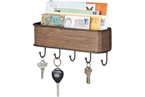 mDesign Colgador de llaves con estante para uso variado - organizador de llaves en metal resistente mate con detalles en madera de nogal - con práctico estante para correo, revistas y celulares