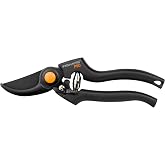 Fiskars Bypass bı&ccedil;aklı budama makası, Kesme &ccedil;apı: 2,6 cm, Yapışmaz kaplamalı y&uuml;ksek kaliteli &ccedil;elik bı&ccedil;aklar, Uzunluk: 22,5 cm