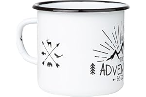 MUGSY - DAS TASSENWERK Tazza di smalto THE ADVENTURE BEGINS con design di montagna, leggera e resistente, per campeggio e trekking