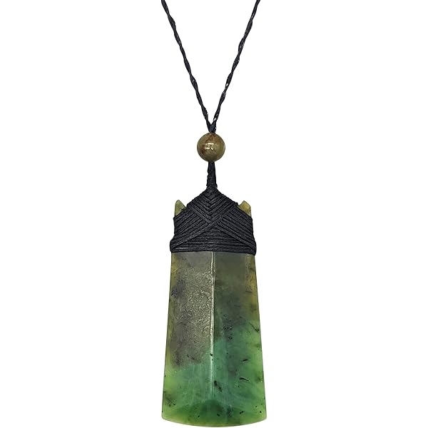 Muñeca Vaiana 81stgeneration Colgante Hei Toki De Hueso Tallado Con Grabado De Hojas De Helecho | Collar De Cordón Triple Koru Maorí | Accesorio Surfero Para Hombre | Joyería Tribal Artesanal Para