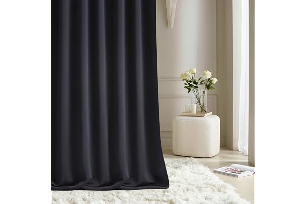 ROOM99 Gardin med veckband aura 140 x 230 cm bredd x höjd skjutgardiner modernt gardin vardagsrum sovrum svart, 1 st