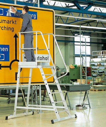 ZARGES Podestleiter einseitig 8 Stufen Z600