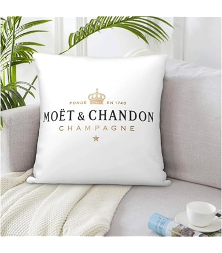 Moet & Chandon Rose Imperial Holiday 2025 Limited Edition – Main Street Liquor