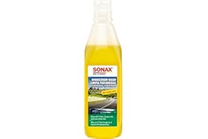 SONAX Detergente per parabrezza concentrato agrumato (250 ml) rimuove insetti e lo sporco incrostato ostinato. Delicato sui fari | Art.N. 02602000