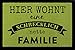 Produktbild FUSSMATTE Türmatte HIER WOHNT EINE SCHRECKLICH NETTE FAMILIE Flur Eingang Spruch Grün