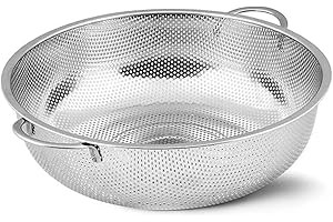 MGE WORLD MGE - Scolapasta Perforato con Manico e Base - Scolatutto in Acciaio Inox con Maniglie e Base di Supporto - 25 cm