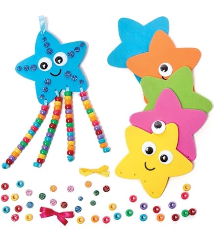Baker Ross FE477 – Kit De Couture Fruits – 4 Décorations En Feutrine Prédécoupées – Dès 5 Ans – Activité Manuelle Créative