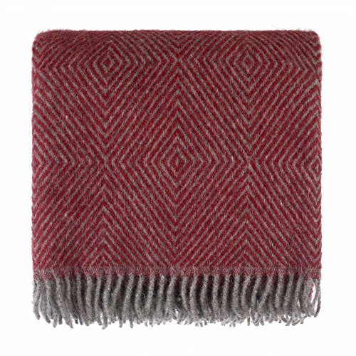 URBANARA Blanket “Gotland“ - 100% New wool, herringbone design (Red/Grey, 140x220cm) Wool-Blanke URBANARA Blanket “Gotland“ - 100% New wool, herringbone design (Red/Grey, 140x220cm) Wool-Blanke