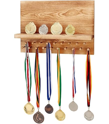 Never Give Up medaillehanger met plank, trofee- en medaillerek, eenvoudig te installeren trofeeënrek van metaal voor muren, voor meer dan 90 sportmedailles, 40 cm