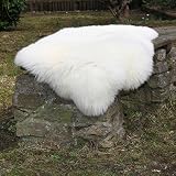 Lammfell weiß – temperaturausgleichende Lammfelle zu jeder Jahreszeit auch ideal als Lammfelldecke (100-110 cm) - 3