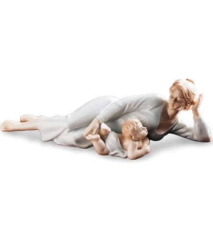 Statuetta Decorativa In Porcellana 'Famiglia Nel Mare' – Scultura Per Casa, 24x12 Cm, Colore M