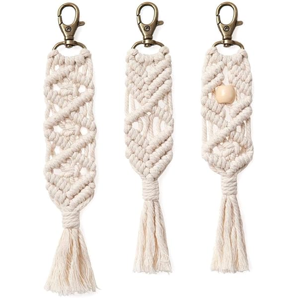 Handgefertigter Makramee-Schlüsselanhänger Mit Personalisiertem Cabochon – Wunschname, Karabiner, Natur/grau