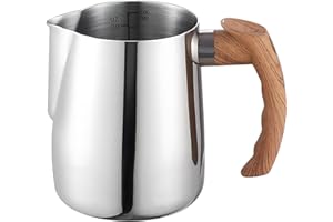 ireyfu Pot à Lait, 600 ml Pichet Lait Inox avec Repère de Mesure et Manche en grain de bois, Pichet à Lait, Pichet à Mousser pour Cappuccino Expresso Crémier à Café