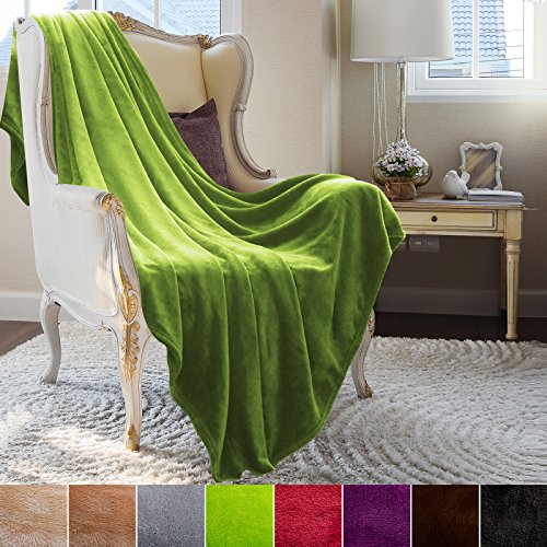 XXL Decke Glory | uni apfelgrün | super weiche Wohndecke / Kuscheldecke | 2 Größen und 8 Farben verfügbar | 150x200cm - 6