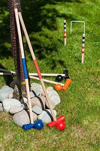 Hillington Â® Childrens 4 Player Outdoor Wooden Garden Croquet Set with 4 Brightly Coloured Junior Size Natural Wood Mallets, 4 Colour Co-ordinated Balls, 10 Metal Wire Hoops plus Wooden Start and Finish Posts â€“ Suitable for Ages 3yrs and Up