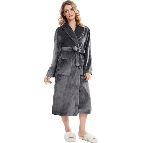 Damen Bademantel Mit Leopardenmuster – Flauschiger Fleece, Langärmlig, Mit Schalkragen & Bindegürtel