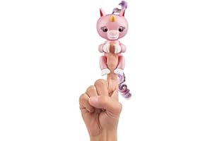 Fingerlings Baby Unicorn - Gemma (różowy z tęczową grzywą i ogonem) - przyjazna interaktywna zabawka firmy WowWee