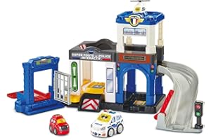 VTech - Tut Tut Bolides Série Pro, Super Poste de Police Interactif avec Voiture Chris Lieutenant de Police, Circuit Voitures, 3 Zones Magiques, Cadeau Enfant de 2 Ans à 6 Ans - Contenu en Français