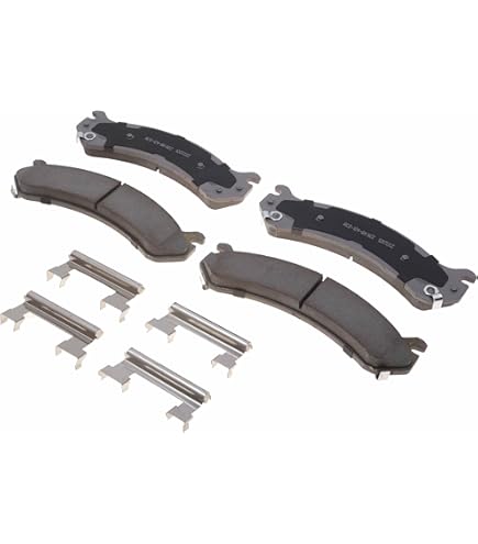 Semi-Metallic Rear Disc Brake Pad Set Fleet