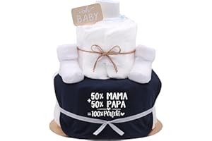 ‎TREND MAMA Trend Mama| Sprüche Windeltorte | Junge | 50% Mama +50% Papa = 100% Perfect | Baby Lätzchen mit Babysocken | handbedruckt- Babygeschenk
