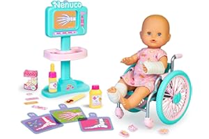 NENUCO - ¡Emergencia Doctora! Set de Juego, muñeco Bebe 35cm y Cuerpo Duro, con Accesorios para cuidar, radiografías, Silla de Ruedas y escayola, para niños y niñas Desde 2 años, Famosa (NFN63000)