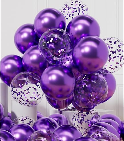 Blu numero 30 celebrazione palloncini con palloncini elio su sfondo bianco. Decorazione di festa per felice festa di compleanno Foto stock
