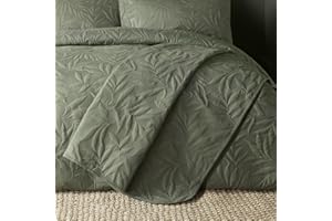 Serene - Khaki Green Leaf Embossed Bedspread (230cm X 200cm) - Soft Touch - Microfibre - Leaf/Leaves Embroidery Quilted Bedspreads - Green Floral Blanket/Bed Cover for Bed - Luana Collection