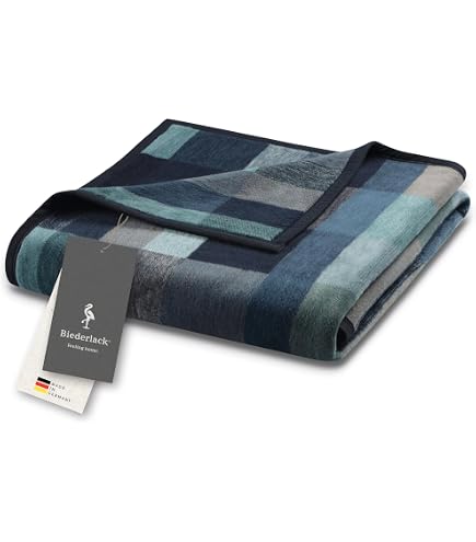 TCM Tchibo Plaid Wohndecke, Farbverlauf, 130x170 cm (Beere) Küche, Haushalt & Wohnen