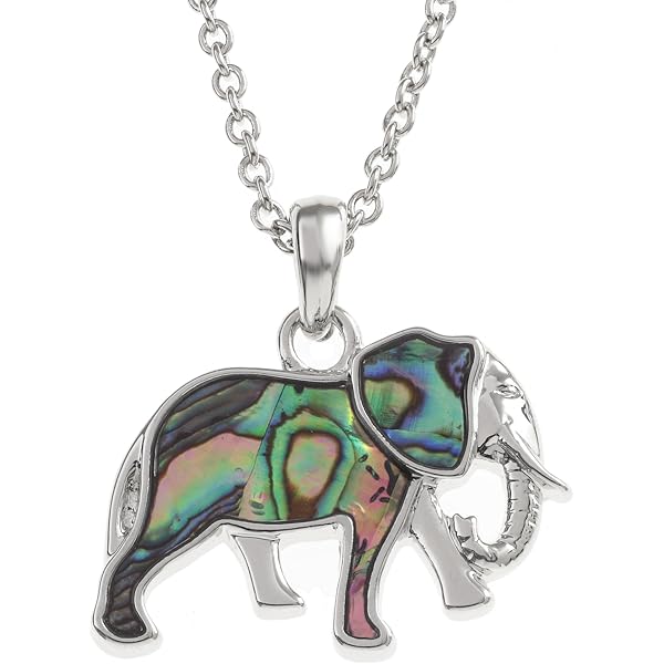 Collier avec une pierre porte-bonheur