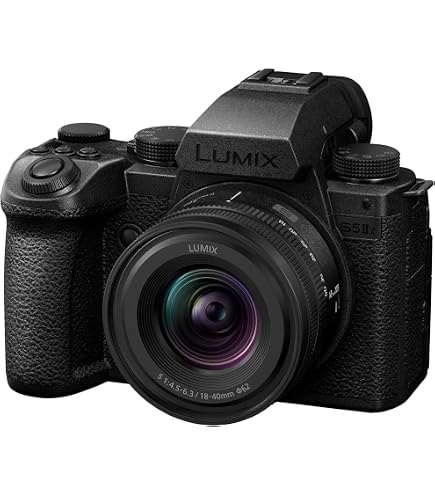 Panasonic Lumix S5 II Mirrorless Full Frame Con Obiettivo 18-40mm – 4K 60p, AF Ibrido 779 Punti, Active I.S., Wi-Fi