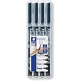 Staedtler Lumocolor Permanent, Feutres noirs indélébiles pour marquage, Différentes tailles de pointes, Étui chevalet avec 4 