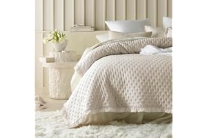 ROOM99 Molly elegant överkast i gräddvit 220 x 240 cm, mångsidig filt som sängöverkast eller sofföverkast, överkast för säng och soffa, täcke, stil, perfekt som sängspread