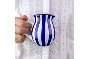 City to Cottage | Pot à lait Saucière | à rayures bleu marine et blanches en céramique fait et peint à la main
