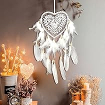Acchiappasogni boho con piume naturali. Decorazione indigena
