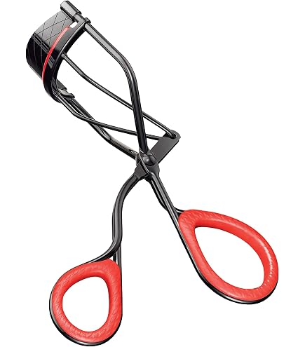 Chanel Precision Eyelash Curler : Buy Online at Best Price in KSA